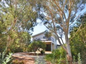 BLISSFUL BEACHCOMBER Surf Side